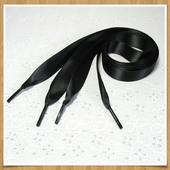 Satin Shoelaces Black 46" Long - Picture 3 of 3